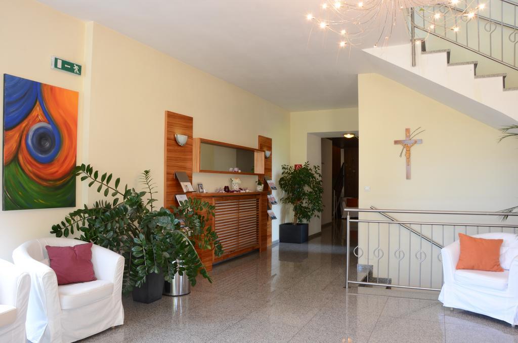 Hotel Maria Gramatneusiedl Exterior photo